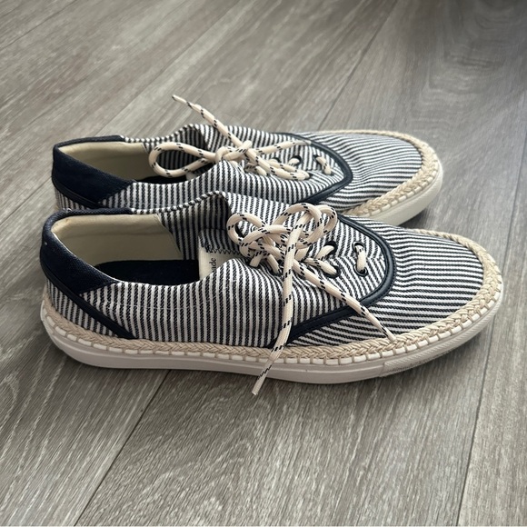 Kate Spade Navy & Cream Stripe Boat Party Sneakers Size 8 - Picture 3 of 5